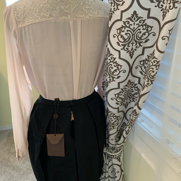 Gorgeous Louis Vuitton skirt - Picture 6 of 9